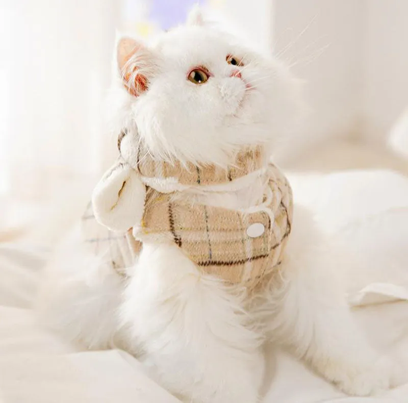 Contrast color smiley kitten bottoming shirt autumn and winter with scarf warm suit pet spring two-legged clothes