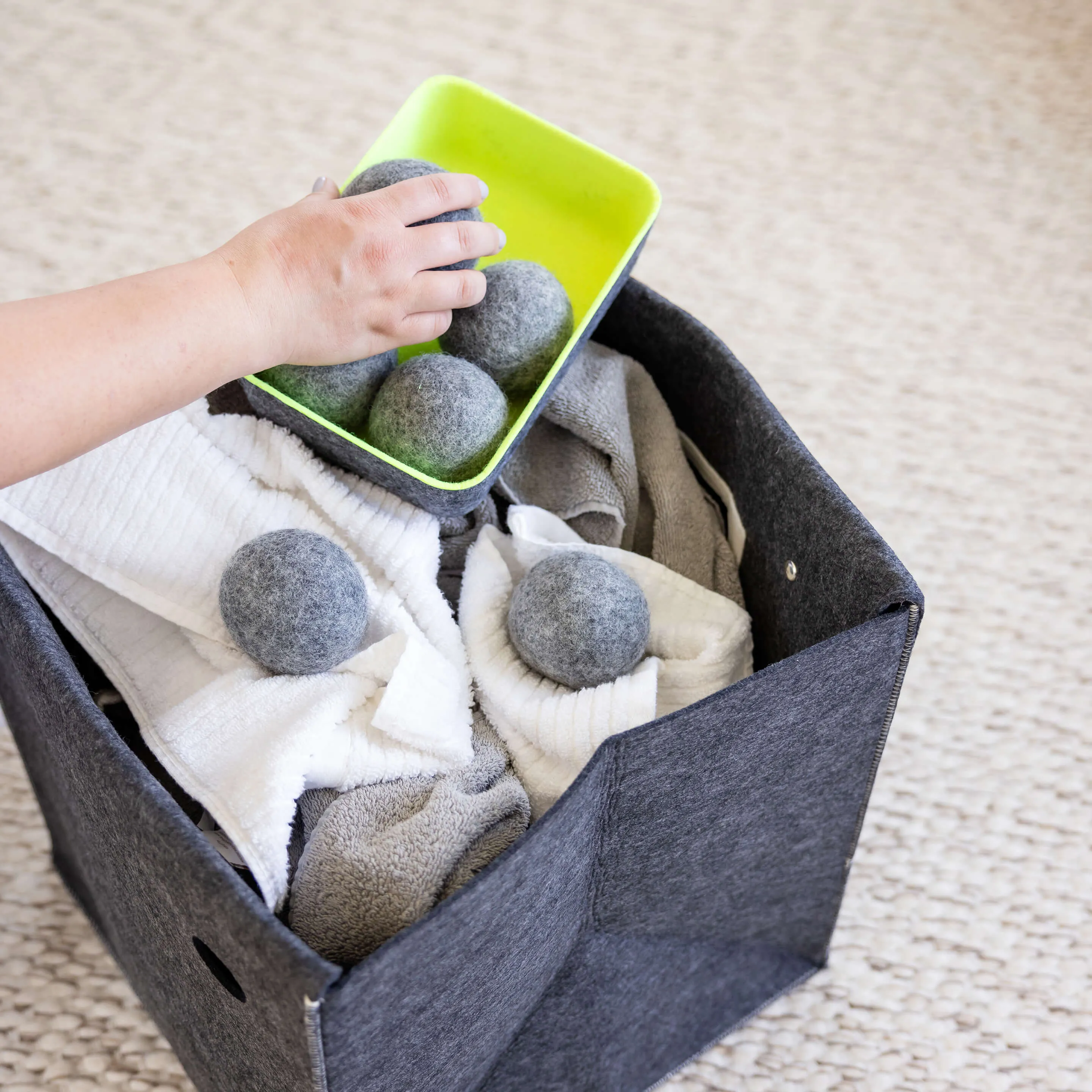 felt·like·it!™ dryer balls   storage bin s/6 GREY balls in GREEN felt bin