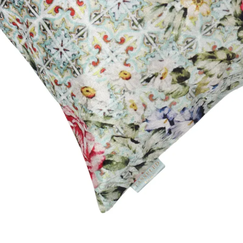 Hydrangea Love Cushion Cover | 16x16 inches