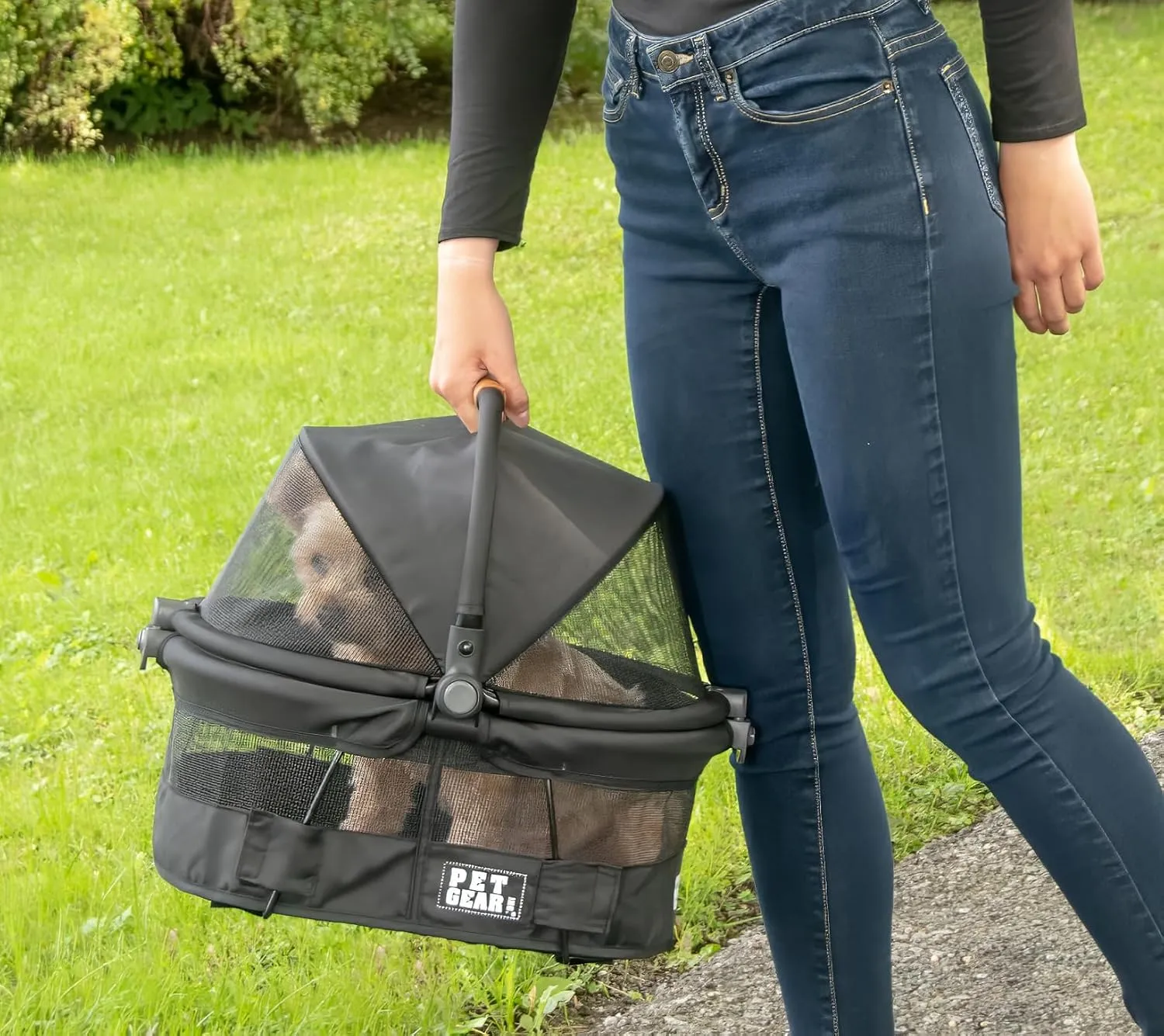 Pet Gear No-Zip View 360 Ultra Lite Pet Safety Carrier & Car Seat for Small Dogs & Cats Push Button Entry, 15", Jet Black,View 360 Ultra Light 15-inch,Jet Black