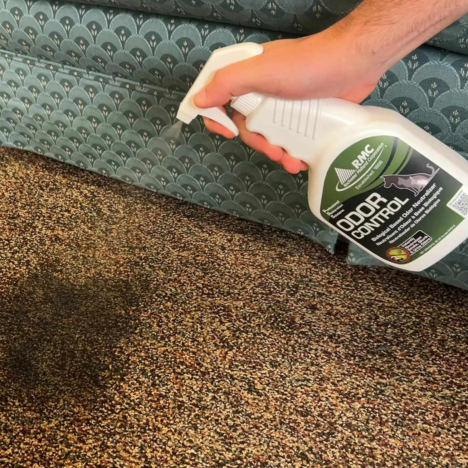 Rochester Midland PRS Stain & Odor Eliminator- 32oz, Enzyme Urine Odor Eliminator, Carpet Cleaner Spray, Fresh Lavender Fragrance for Strong Odor, Dog Pee and Cat Urine Enzyme Cleaner Destroyer